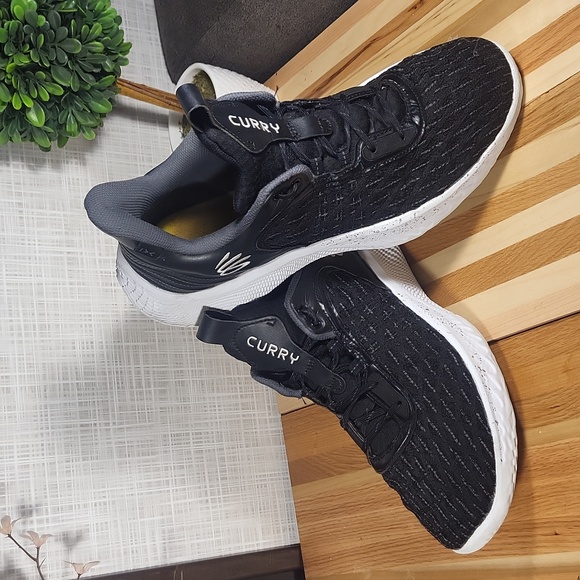 Under Armour Team Curry 9 Flow, Black White Unisex Basketball Shoes - Picture 1 of 6